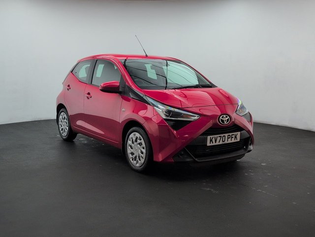 USED 2020 70 Toyota Aygo 1.0 Vvt-I X-Play Hatchback 5dr Petrol Manual Euro 6 (safety Sense) (71 Ps) - Dab Radio + Aircon