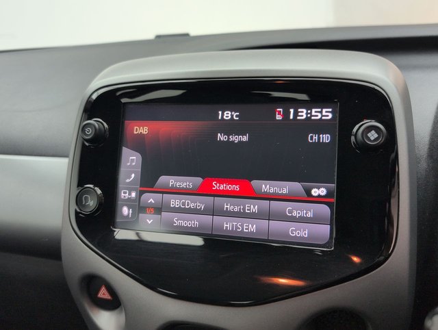 USED 2020 70 Toyota Aygo 1.0 Vvt-I X-Play Hatchback 5dr Petrol Manual Euro 6 (safety Sense) (71 Ps) - Dab Radio + Aircon