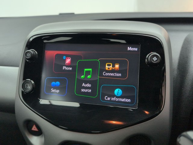 USED 2020 70 Toyota Aygo 1.0 Vvt-I X-Play Hatchback 5dr Petrol Manual Euro 6 (safety Sense) (71 Ps) - Dab Radio + Aircon