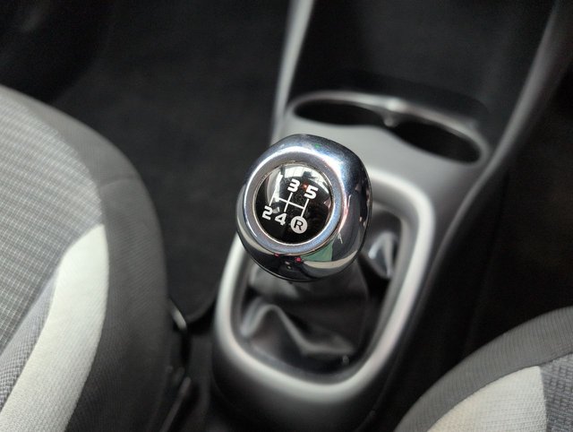 USED 2020 70 Toyota Aygo 1.0 Vvt-I X-Play Hatchback 5dr Petrol Manual Euro 6 (safety Sense) (71 Ps) - Dab Radio + Aircon