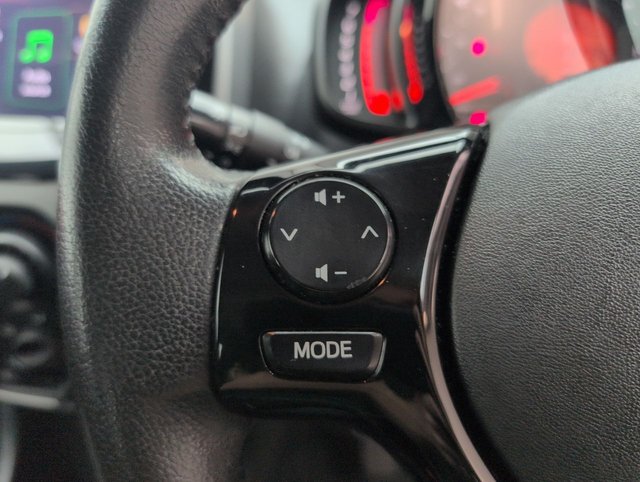 USED 2020 70 Toyota Aygo 1.0 Vvt-I X-Play Hatchback 5dr Petrol Manual Euro 6 (safety Sense) (71 Ps) - Dab Radio + Aircon