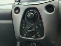 USED 2020 70 Toyota Aygo 1.0 Vvt-I X-Play Hatchback 5dr Petrol Manual Euro 6 (safety Sense) (71 Ps) - Dab Radio + Aircon