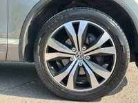 USED 2014 64 VOLKSWAGEN TOUAREG 3.0 TDI V6 BlueMotion Tech R-Line SUV 5dr Diesel Tiptronic 4WD Euro 6 (s/s) (262 ps) HTD LEATHER SEATS-BI XENONS-PDC