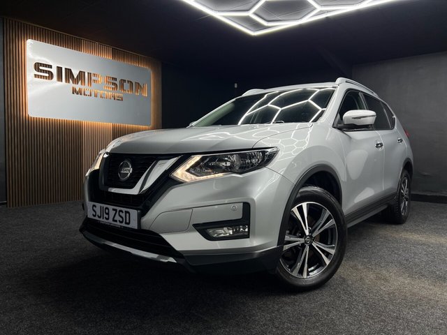 View our Nissan X-Trail 1.7 dCi N-Connecta SUV 5dr Diesel Manual 4WD Euro 6 (s/s) (150 ps)