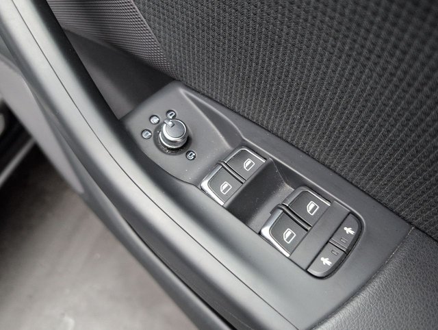 USED 2017 67 Audi Q3 1.4 Tfsi Cod S Line Edition Suv 5dr Petrol S Tronic Euro 6 (s/S) (150 Ps) - Satnav, Bluetooth, Cruise