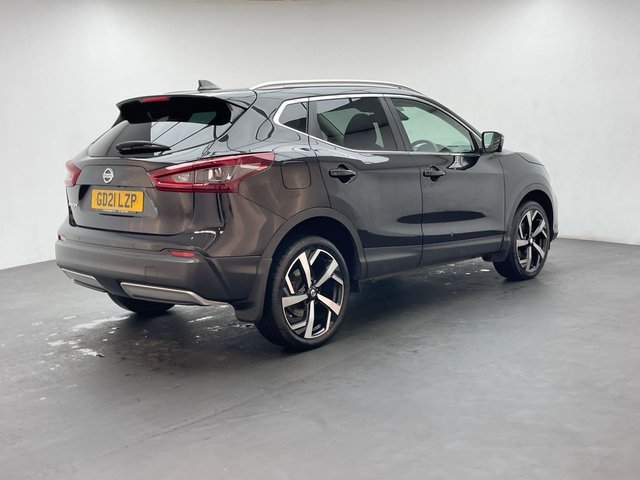 USED 2021 21 Nissan Qashqai 1.3 Dig-T N-Motion Suv 5dr Petrol Manual Euro 6 (s/S) (140 Ps) - Pan Roof, Sat Nav, Leather