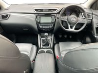 USED 2021 21 Nissan Qashqai 1.3 Dig-T N-Motion Suv 5dr Petrol Manual Euro 6 (s/S) (140 Ps) - Pan Roof, Sat Nav, Leather