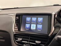 USED 2015 15 PEUGEOT 208 1.4 HDi Style Hatchback 3dr Diesel Manual Euro 5 (70 ps) 