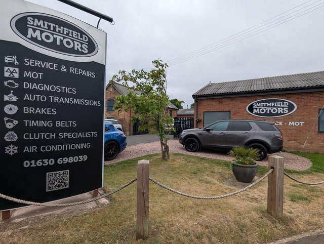 View our LAND ROVER DISCOVERY SPORT