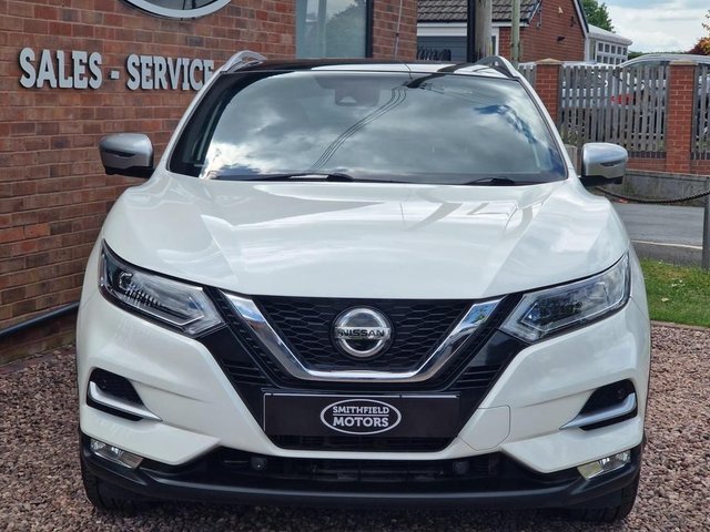 View our NISSAN QASHQAI