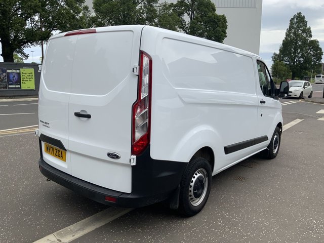 2021 Ford Transit Custom 2L Leader 5dr - Photo 6
