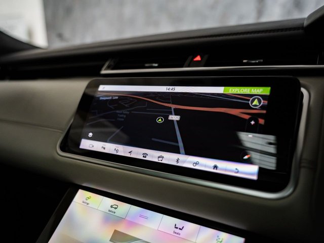 2017 Land Rover Range Rover Velar 3L First Edition 5dr - Photo 7