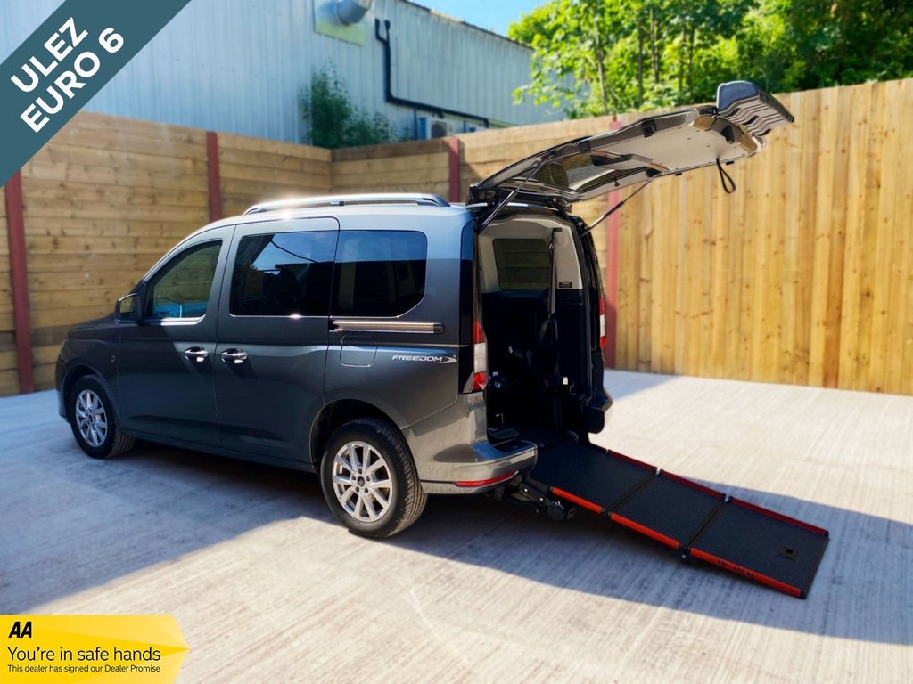 View our FORD TOURNEO CONNECT