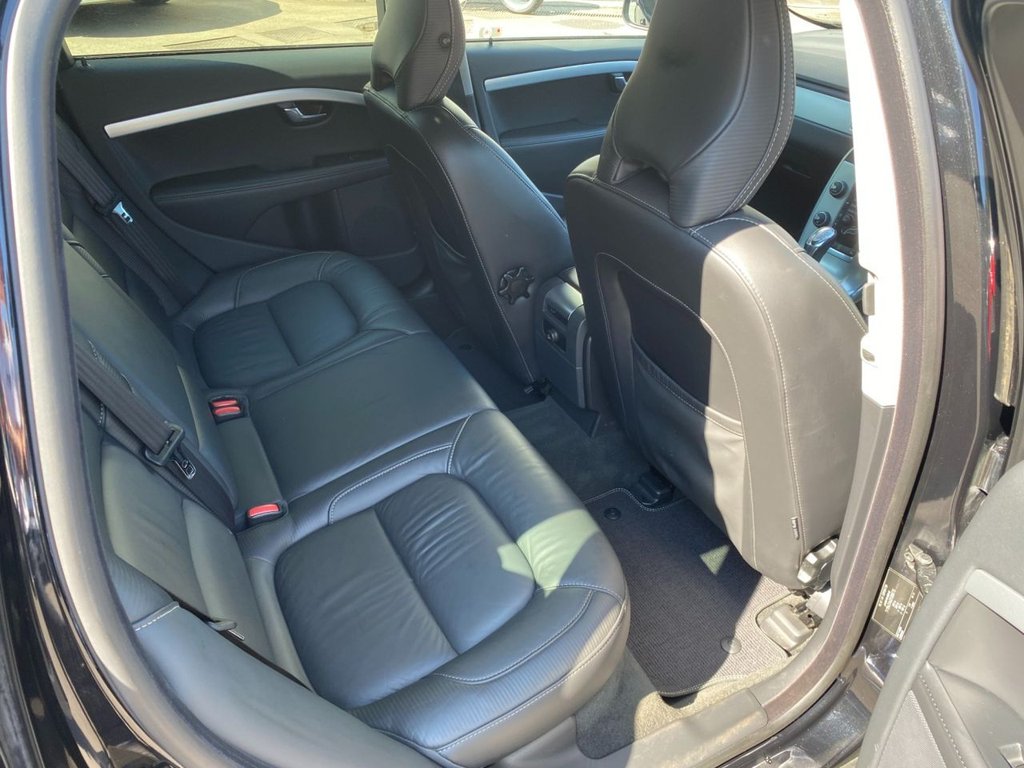USED 2013 62 VOLVO V70 2.0 D3 R-Design Estate 5dr Diesel Geartronic Euro 5 (s/s) (136 ps) R DESIGN V70 LOW MILEAGE AUTOMATIC