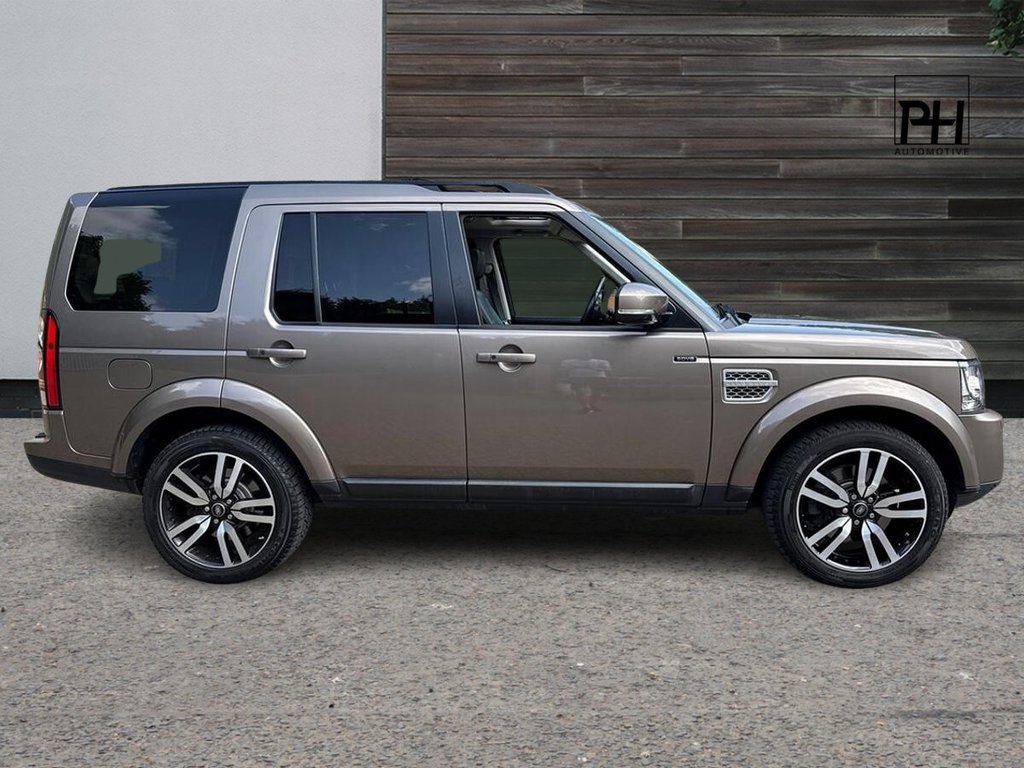 USED 2015 15 LAND ROVER DISCOVERY 4 3.0 SD V6 HSE Luxury SUV 5dr Diesel Auto 4WD Euro 6 (s/s) (256 bhp) TOW BAR | CAM BELT | 2 OWNER