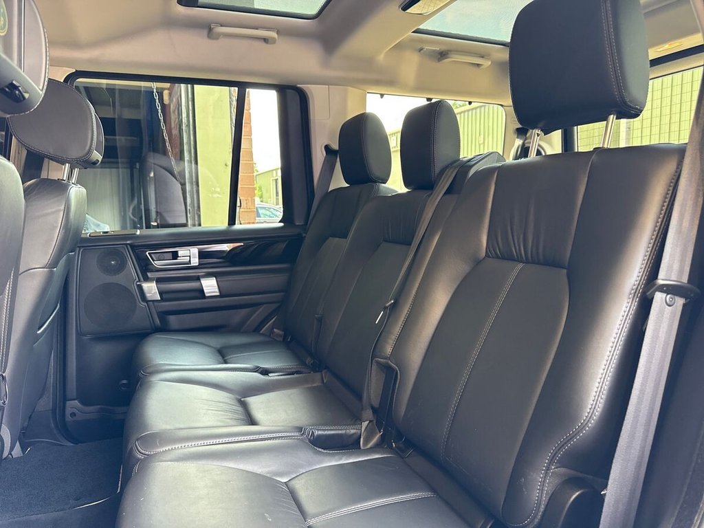 USED 2015 15 LAND ROVER DISCOVERY 4 3.0 SD V6 HSE Luxury SUV 5dr Diesel Auto 4WD Euro 6 (s/s) (256 bhp) TOW BAR | CAM BELT | 2 OWNER
