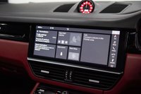 USED 2018 05 PORSCHE CAYENNE 4.0T V8 Turbo SUV 