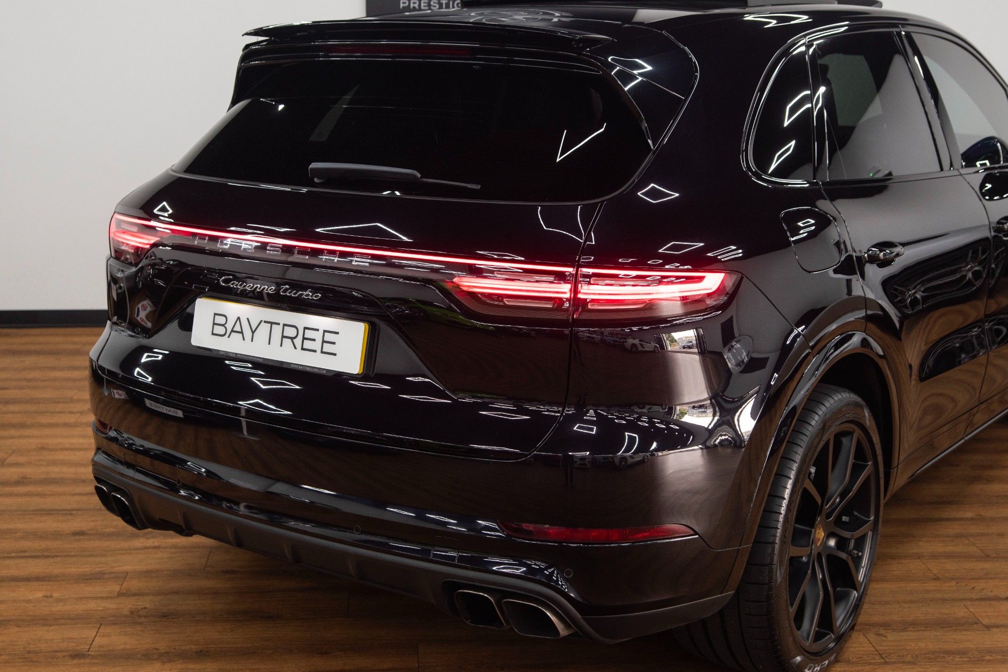 USED 2018 05 PORSCHE CAYENNE 4.0T V8 Turbo SUV 