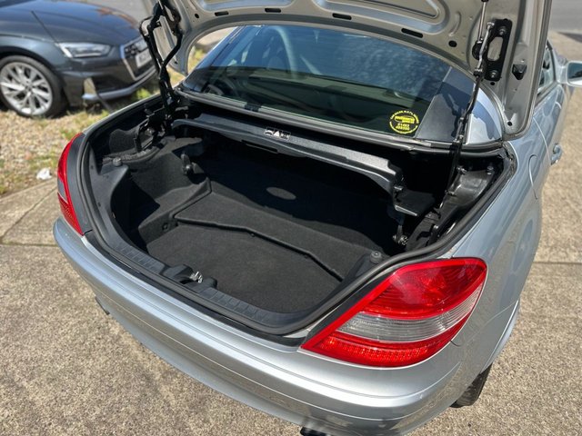 2004 MERCEDES-BENZ SLK 1.8 SLK200 Kompressor Convertible 2dr Petrol Automatic (211 g/km, 163 bhp) - Photo 11