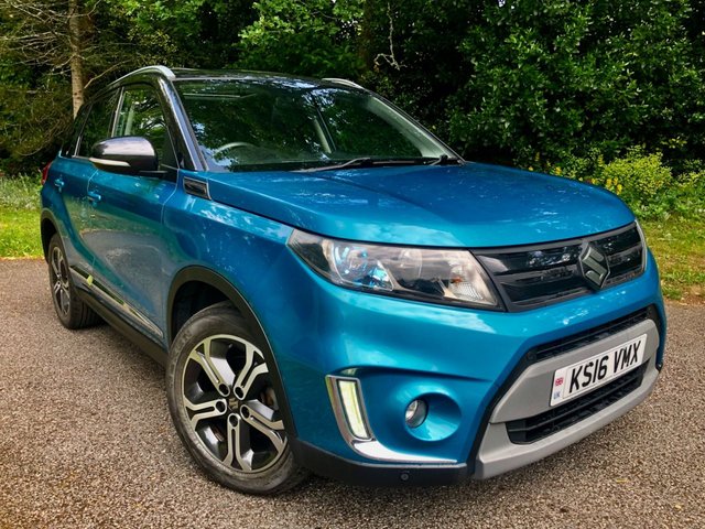 2016 16 Suzuki Vitara 1.6 SZ5 SUV 5dr Petrol Auto ALLGRIP Euro 6 (s/s) (120 ps) 1 LADY OWNER WITH ONLY 32,500 MILES AND FULL SUZUKI /SPECIALIST SERVICE HISTORY//PANORAMIC GLASS SUNROOF//PARK CAMERA//APPLE-PLAY//FRONT AND REAR PARK ASSIST//ELECTRIC FOLD MIRRORS//X6 SERVICE STAMPS
