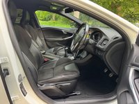 USED 2014 14 VOLVO V40 1.6 D2 R-Design Hatchback 5dr Diesel Manual Euro 5 (s/s) (115 ps) 