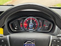 USED 2014 14 VOLVO V40 1.6 D2 R-Design Hatchback 5dr Diesel Manual Euro 5 (s/s) (115 ps) 