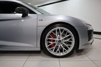 USED 2016 66 AUDI R8 5.2 FSI V10 Plus Coupe 2dr Petrol S Tronic quattro Euro 6 (s/s) (610 ps) 23K+SPORT PLUS PK+CARBON+LASER
