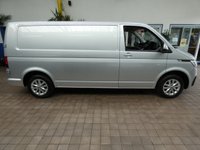 USED 2021 70 VOLKSWAGEN TRANSPORTER 2.0 TDI T28 Highline Panel Van 5dr Diesel Manual FWD LWB High Roof Euro 6 (s/s) (150 ps) 3 SEATS AIR CON ANDROID APPLE CARPLAY CRUISE CONTROL PARKING SENSORS 1 OWNER SERVICE HISTORY WARRANTY
