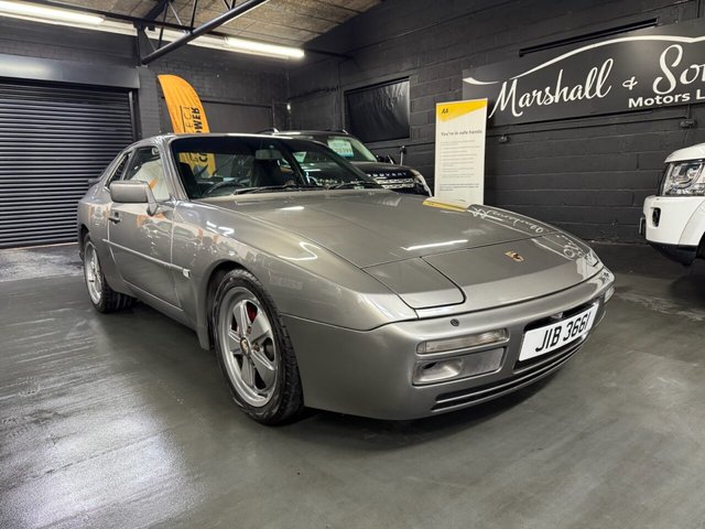 View our Porsche 944 Turbo 2.5L