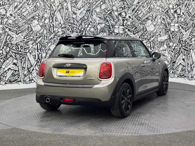 2020 MINI Hatch 1.5L Cooper Exclusive 3dr - Photo 11