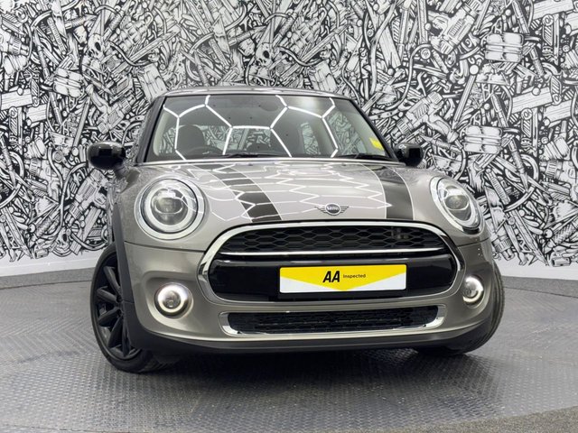 2020 MINI Hatch 1.5L Cooper Exclusive 3dr - Photo 4