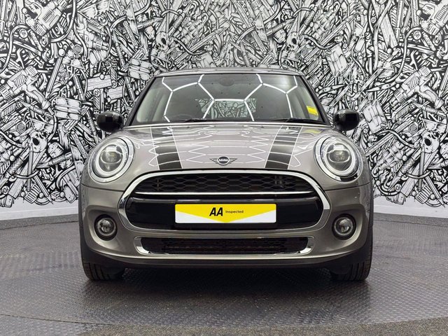2020 MINI Hatch 1.5L Cooper Exclusive 3dr - Photo 5