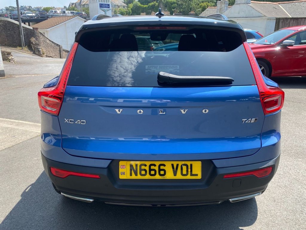 USED 2018 N VOLVO XC40 2.0 T4 R-Design Pro SUV 5dr Petrol Auto AWD Euro 6 (s/s) (190 ps) SUNROOF 360 CAMERA HEATED SEATS