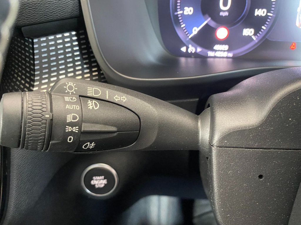 USED 2018 N VOLVO XC40 2.0 T4 R-Design Pro SUV 5dr Petrol Auto AWD Euro 6 (s/s) (190 ps) SUNROOF 360 CAMERA HEATED SEATS