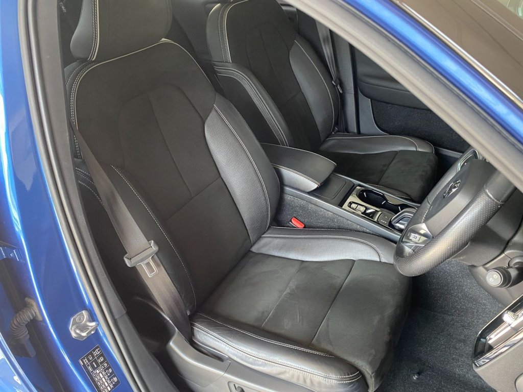 USED 2018 N VOLVO XC40 2.0 T4 R-Design Pro SUV 5dr Petrol Auto AWD Euro 6 (s/s) (190 ps) SUNROOF 360 CAMERA HEATED SEATS