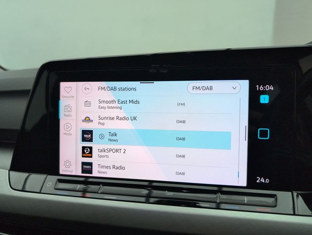 USED 2022 22 Volkswagen Golf 1.5 TSI Life Hatchback 5dr Petrol Manual Euro 6 (s/S) (150 Ps) Navigation+parking Sensors