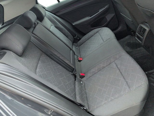 USED 2022 22 Volkswagen Golf 1.5 TSI Life Hatchback 5dr Petrol Manual Euro 6 (s/S) (150 Ps) Navigation+parking Sensors