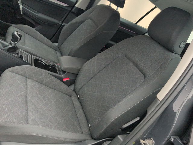 USED 2022 22 Volkswagen Golf 1.5 TSI Life Hatchback 5dr Petrol Manual Euro 6 (s/S) (150 Ps) Navigation+parking Sensors