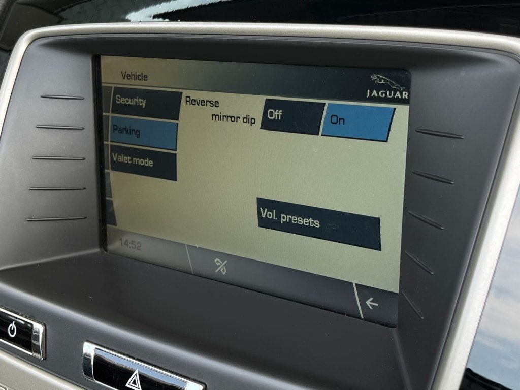 USED 2010 60 JAGUAR XK 5.0 V8 Convertible 2dr Petrol Auto Euro 5 (385 ps) 
