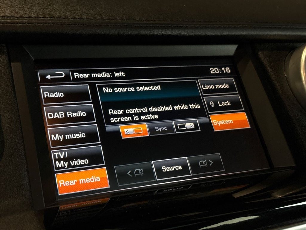 USED 2016 16 LAND ROVER DISCOVERY 4 3.0 SD V6 Landmark SUV 5dr Diesel Auto 4WD Euro 6 (s/s) (256 bhp) TOW BAR|BLIND SPOT|FRIDGE|HSW