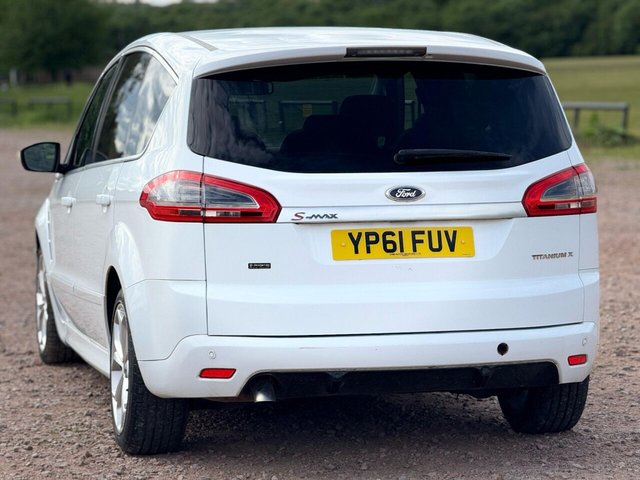 2011 FORD S-MAX - Photo 7