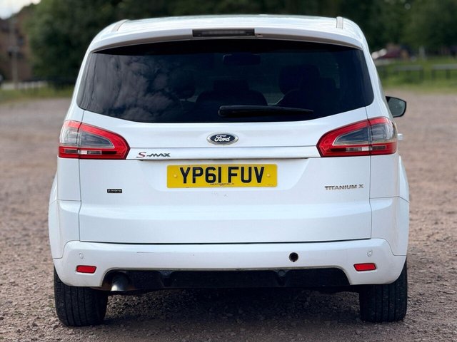 2011 FORD S-MAX - Photo 9