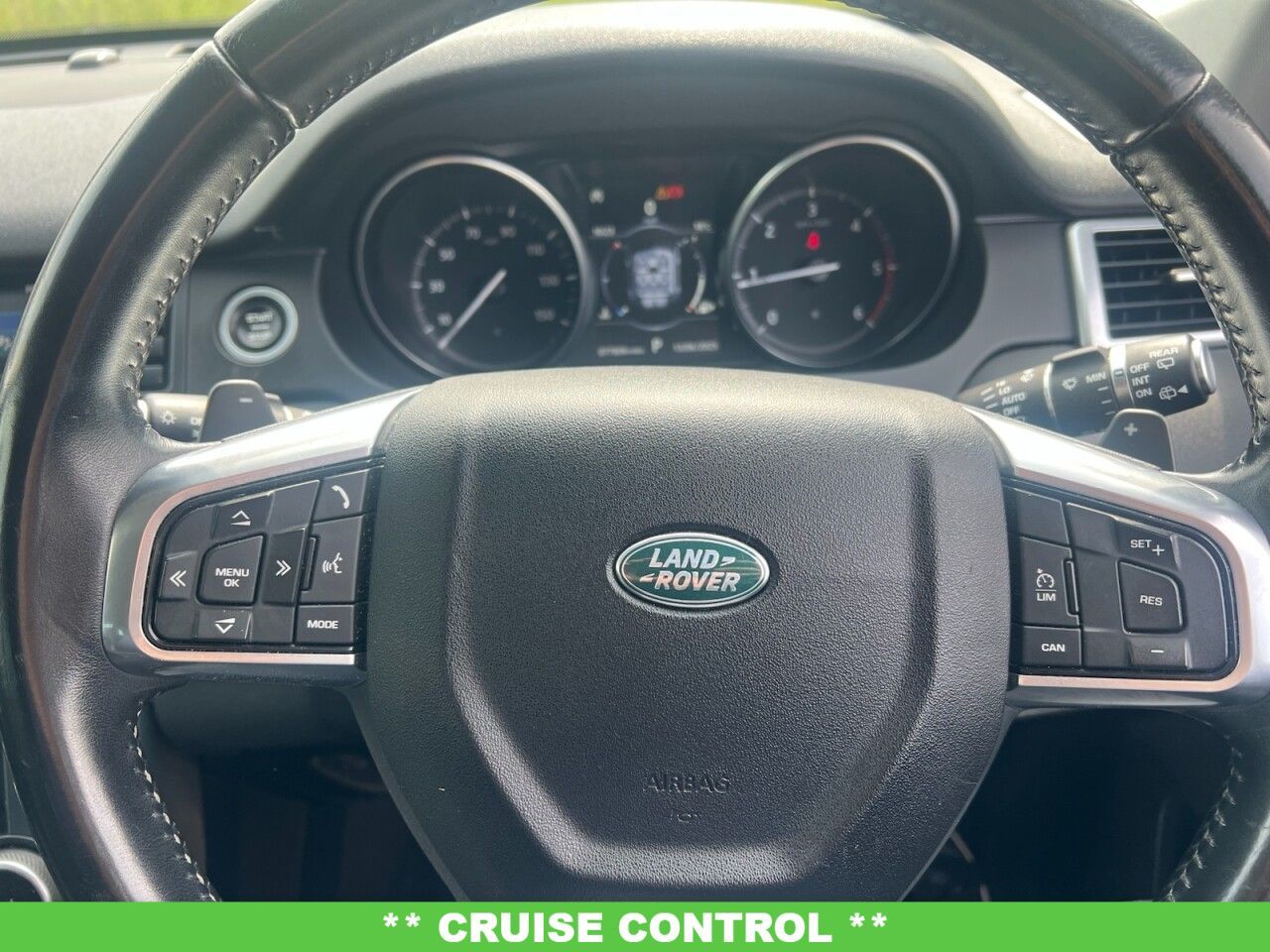 USED 2018 18 LAND ROVER DISCOVERY SPORT 150 TD4 SE TECH SUV 5DR DIESEL AUTO 4WD EURO 6 (S/S) (150 PS) 