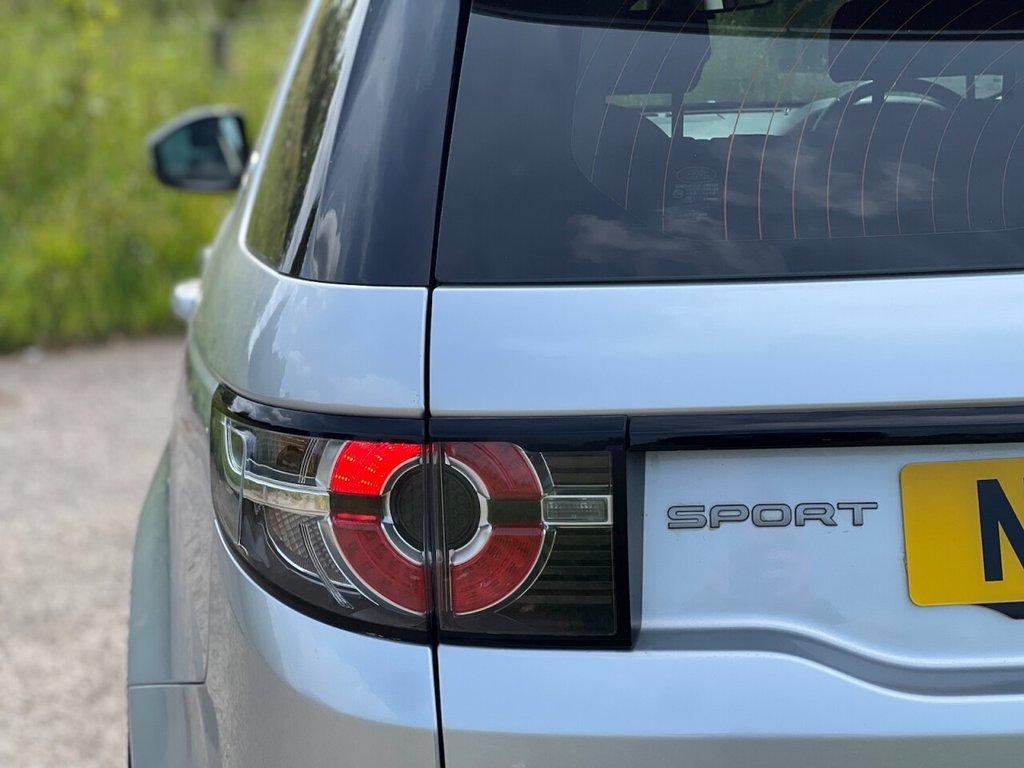 USED 2018 18 LAND ROVER DISCOVERY SPORT 150 TD4 SE TECH SUV 5DR DIESEL AUTO 4WD EURO 6 (S/S) (150 PS) 