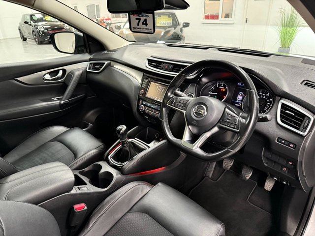 View our NISSAN QASHQAI