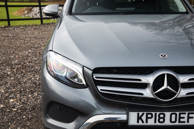 2018 MERCEDES-BENZ GLC 2.1 GLC220d Sport (Premium Plus) SUV 5dr Diesel G-Tronic 4MATIC Euro 6 (s/s) (170 ps) - Photo 4