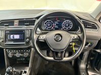 USED 2016 66 VOLKSWAGEN TIGUAN 2.0 TDI BlueMotion Tech SEL SUV 5dr Diesel Manual 4Motion Euro 6 (s/s) (150 ps) 2 keys, FSH, digi dash, pan roof