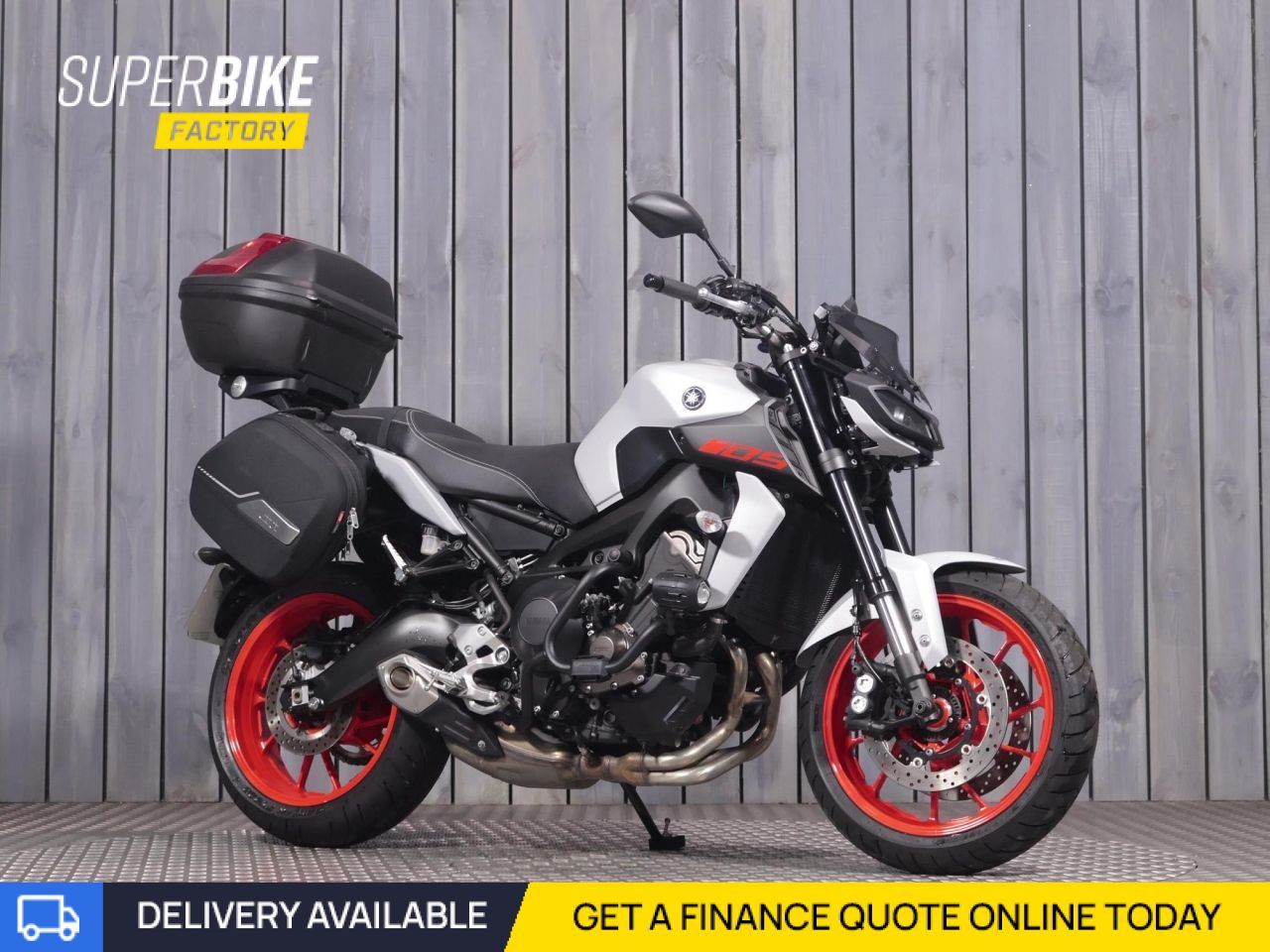 YAMAHA MT-09