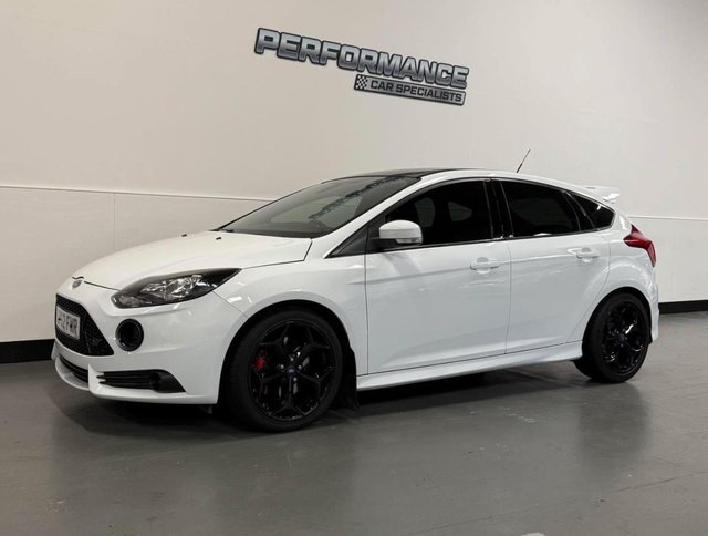 2013 62 Ford Focus 2.0T EcoBoost ST-2 Hatchback 5dr Petrol Manual Euro 5 (s/s) (250 ps)