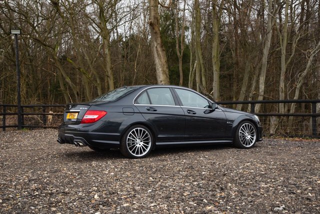 2012 MERCEDES-BENZ C-CLASS 6.3 C63 V8 AMG Saloon 4dr Petrol SpdS MCT Euro 5 (457 ps) - Photo 11